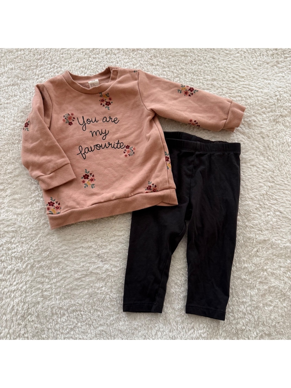 6-9m H&M Sweatshirt + Leggings